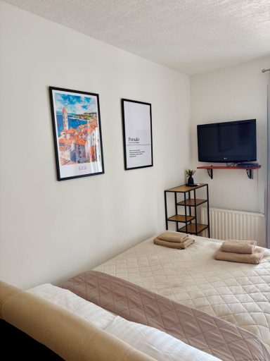 Apartment II